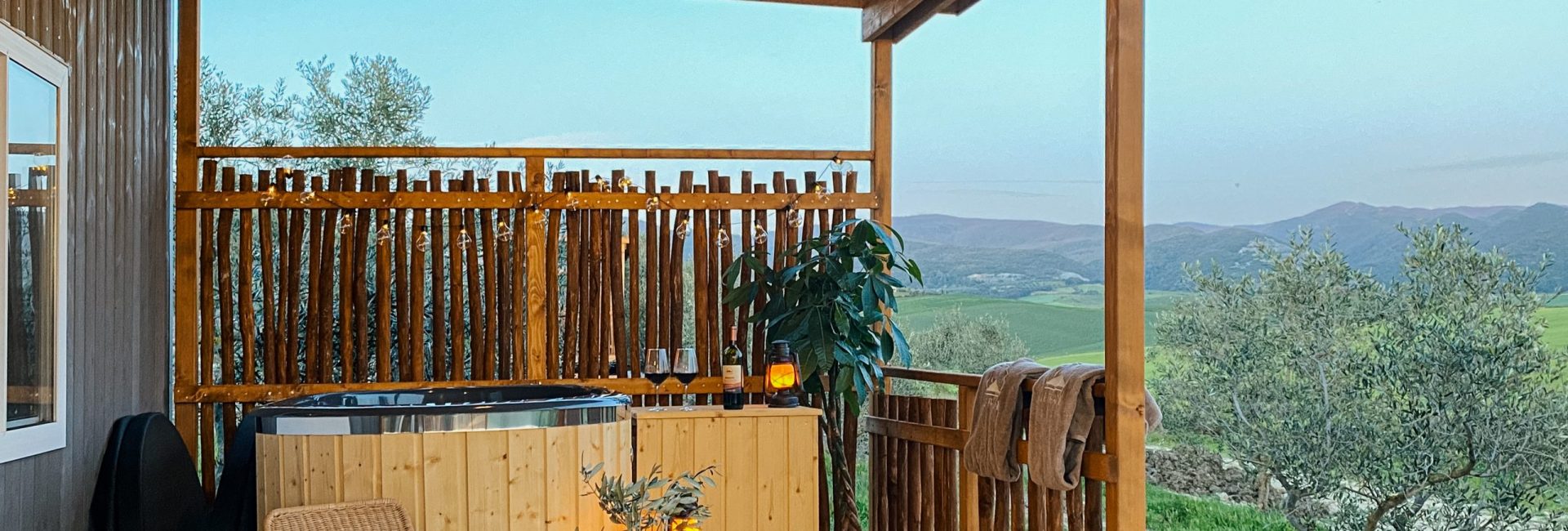 Artemisia Dreamscape with Wooden Hot Tub